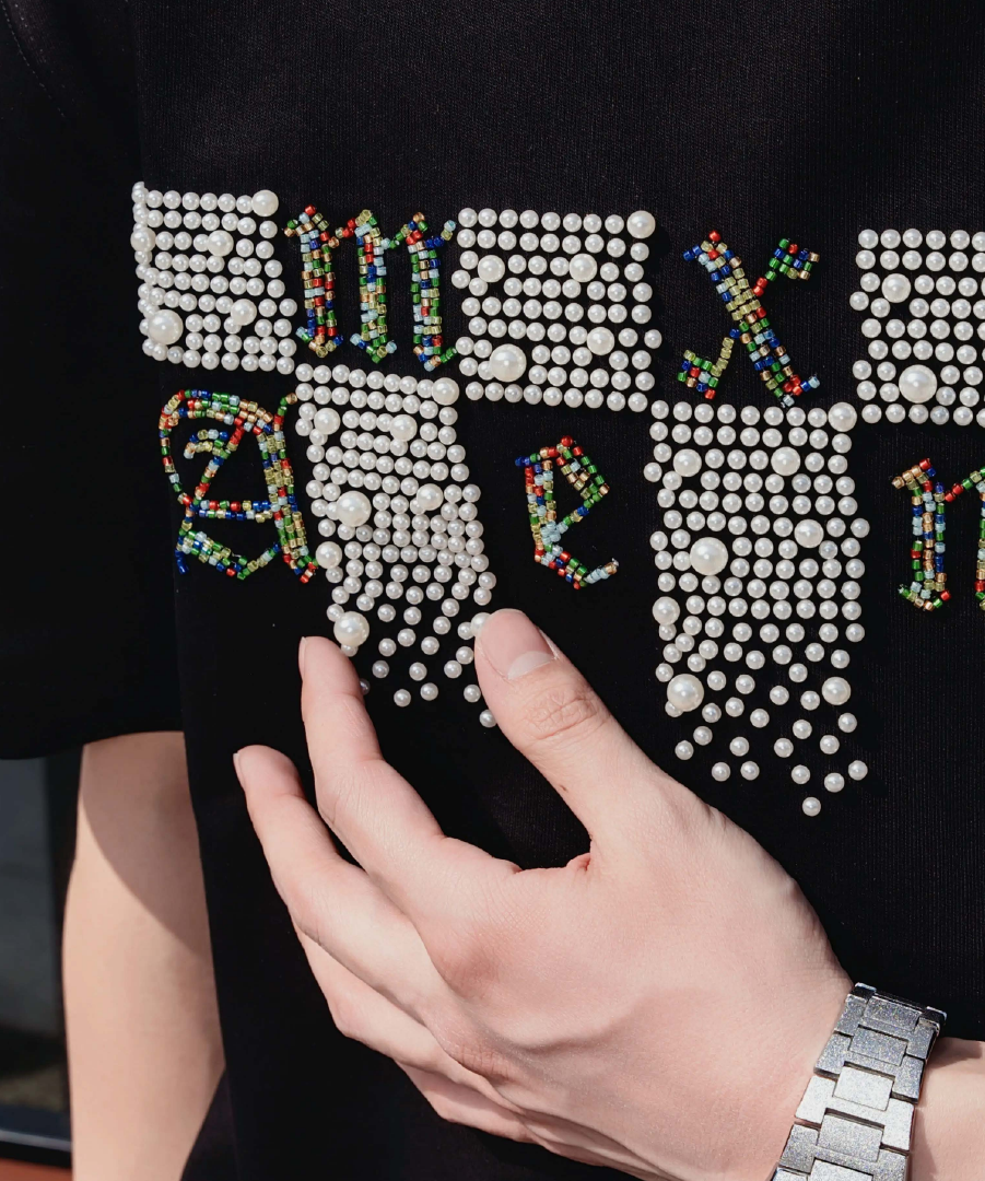 Unisex Pearl Decor Tee