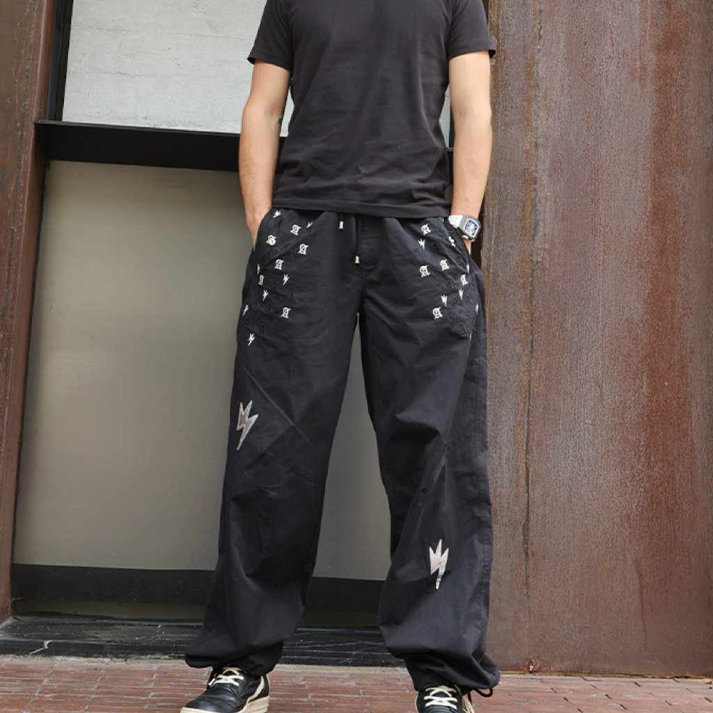 Unisex Lightning Bolt Embroidery Cargo Black