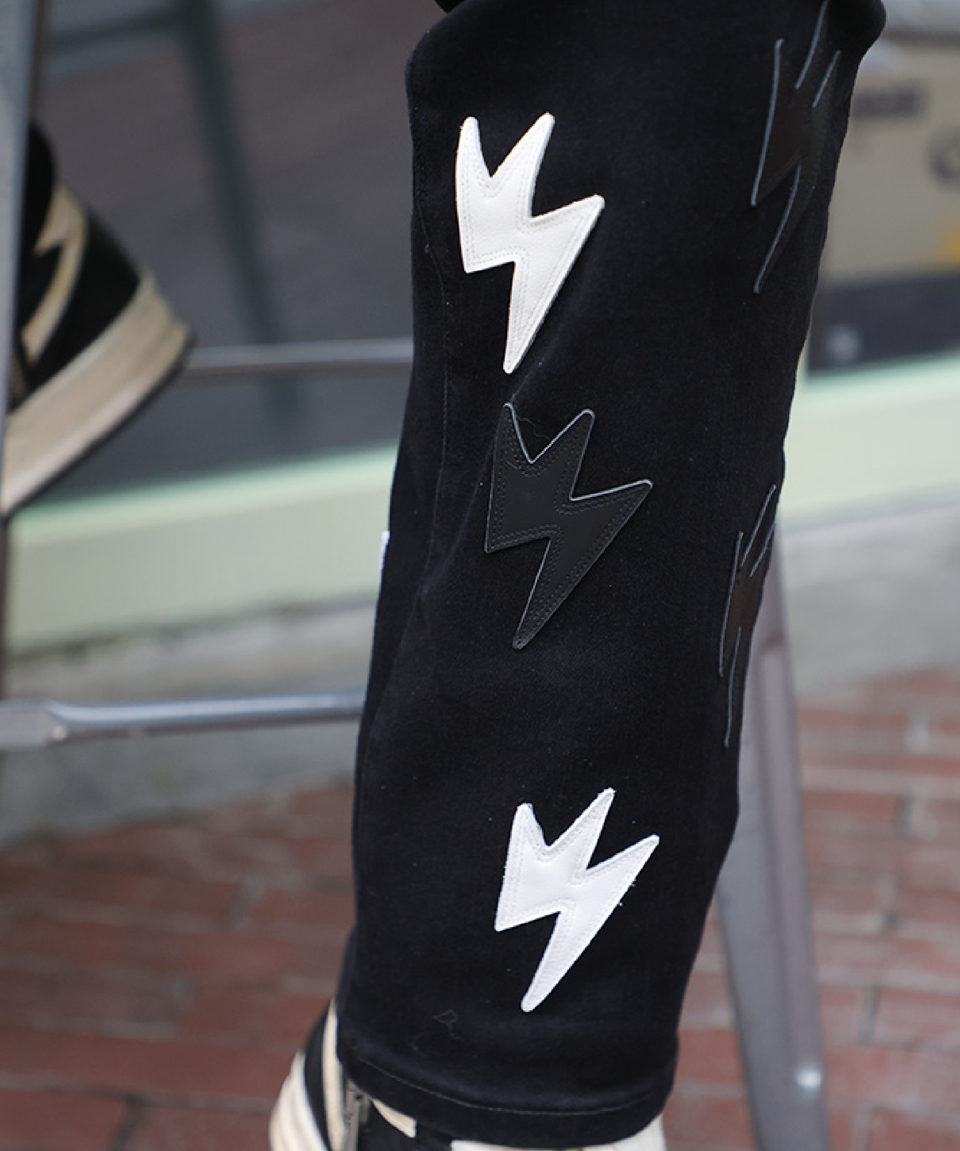 Unisex Lightning Bolt Staight Leg Jeans Black