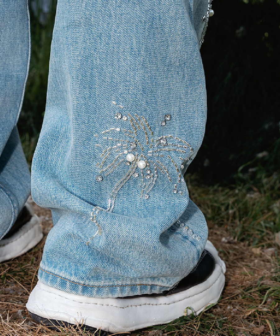 Unisex Beaded Palm Tree Jeans Light Wash